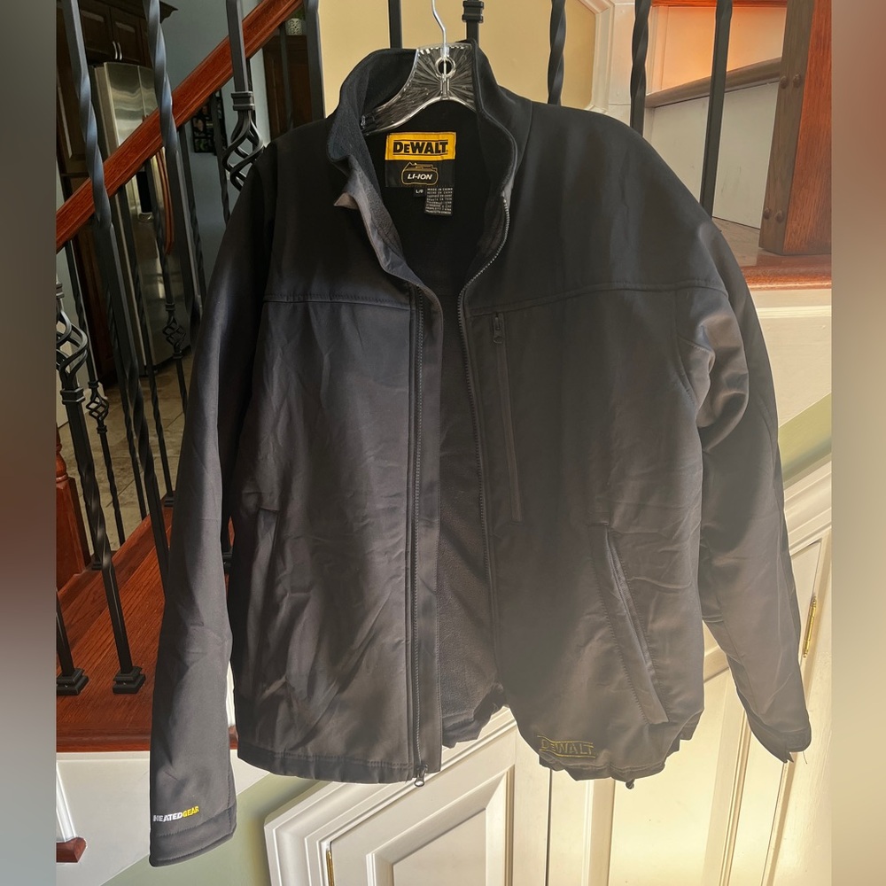 Dewalt Heated Battery Powered Men's Black Jacket Size L / Large